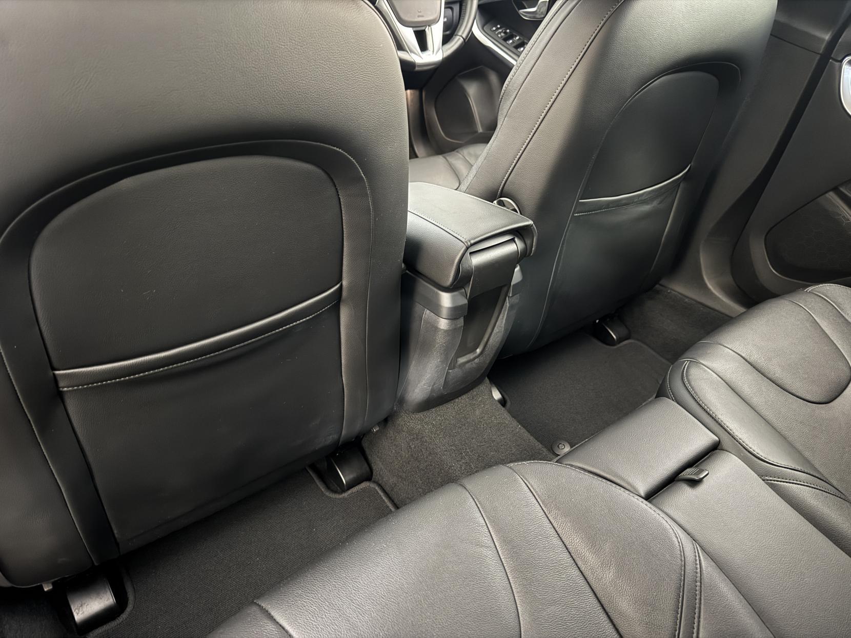 Volvo V40 view 66