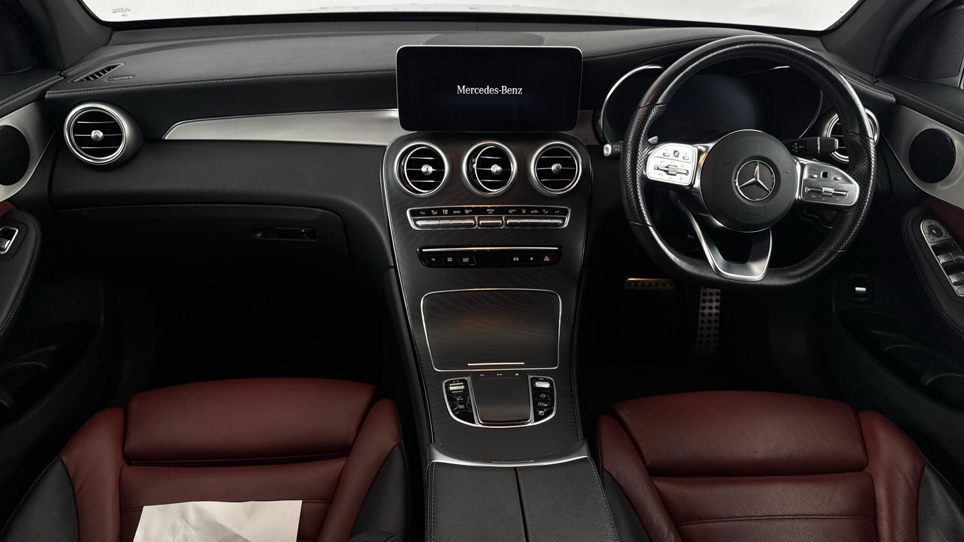 Mercedes-Benz GLC view 11