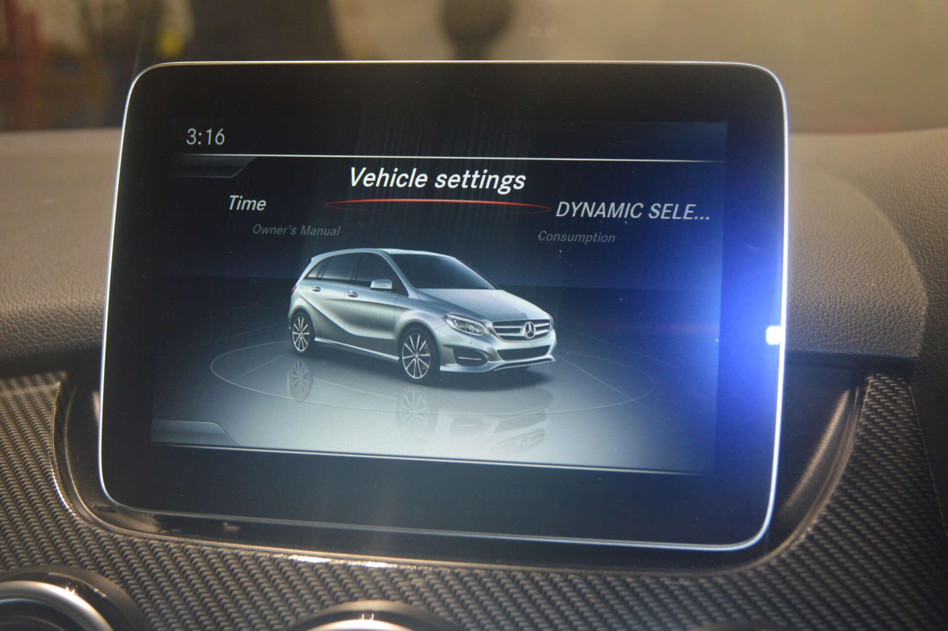 Mercedes-Benz B-Class view 22