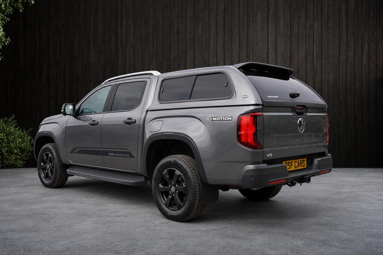 Volkswagen Amarok view 3