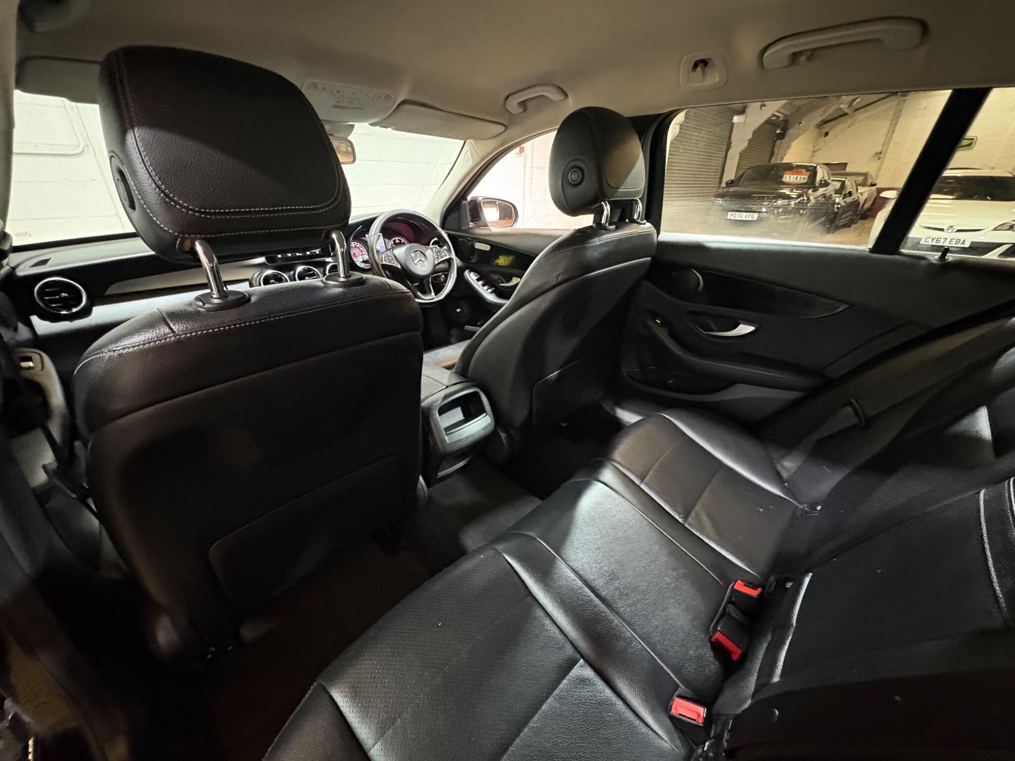Mercedes-Benz C Class view 59