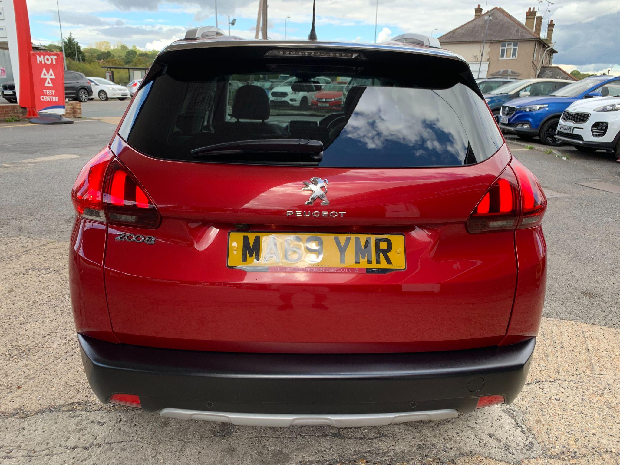 Peugeot 2008 view 7