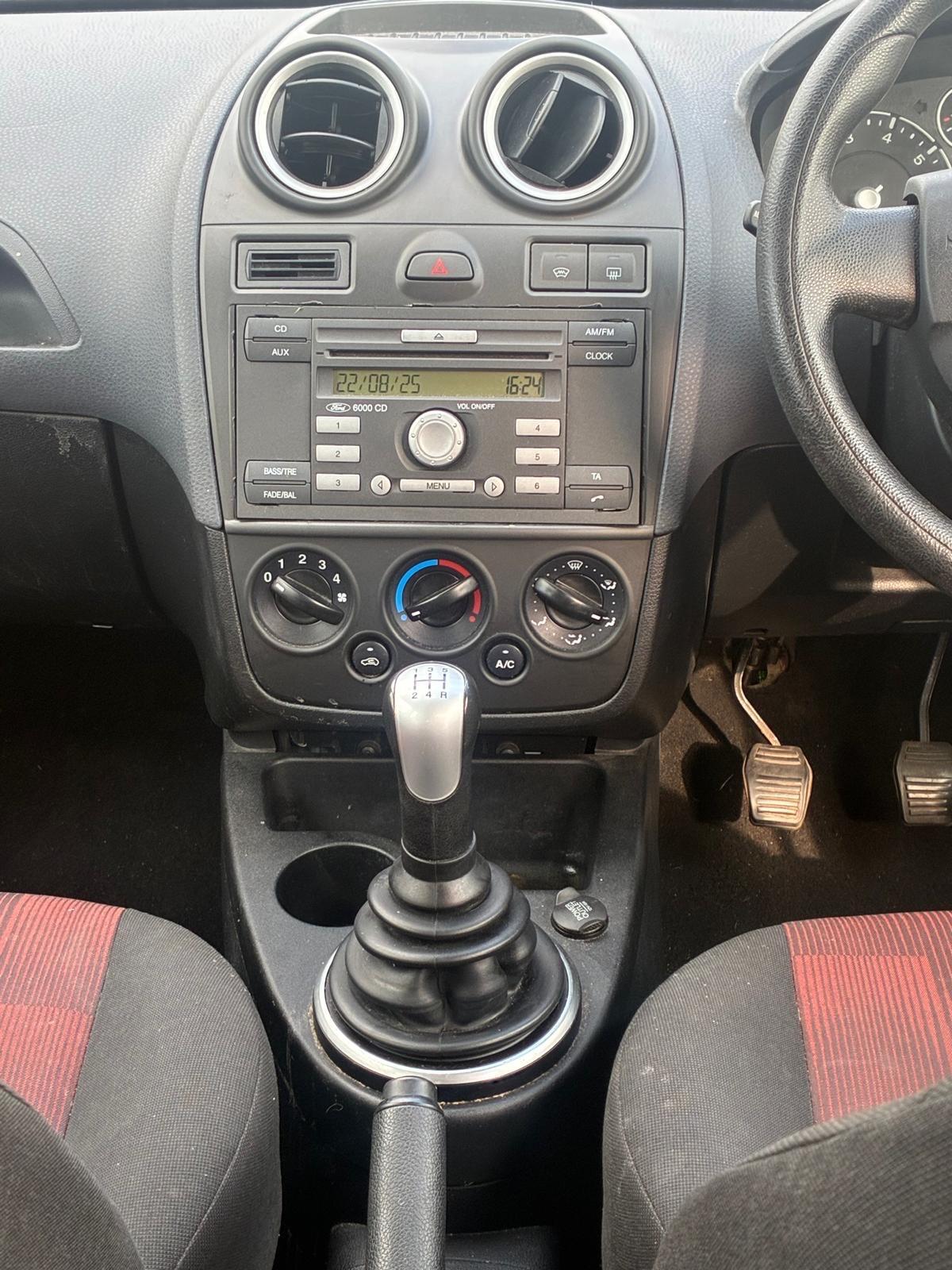 Ford Fiesta view 17