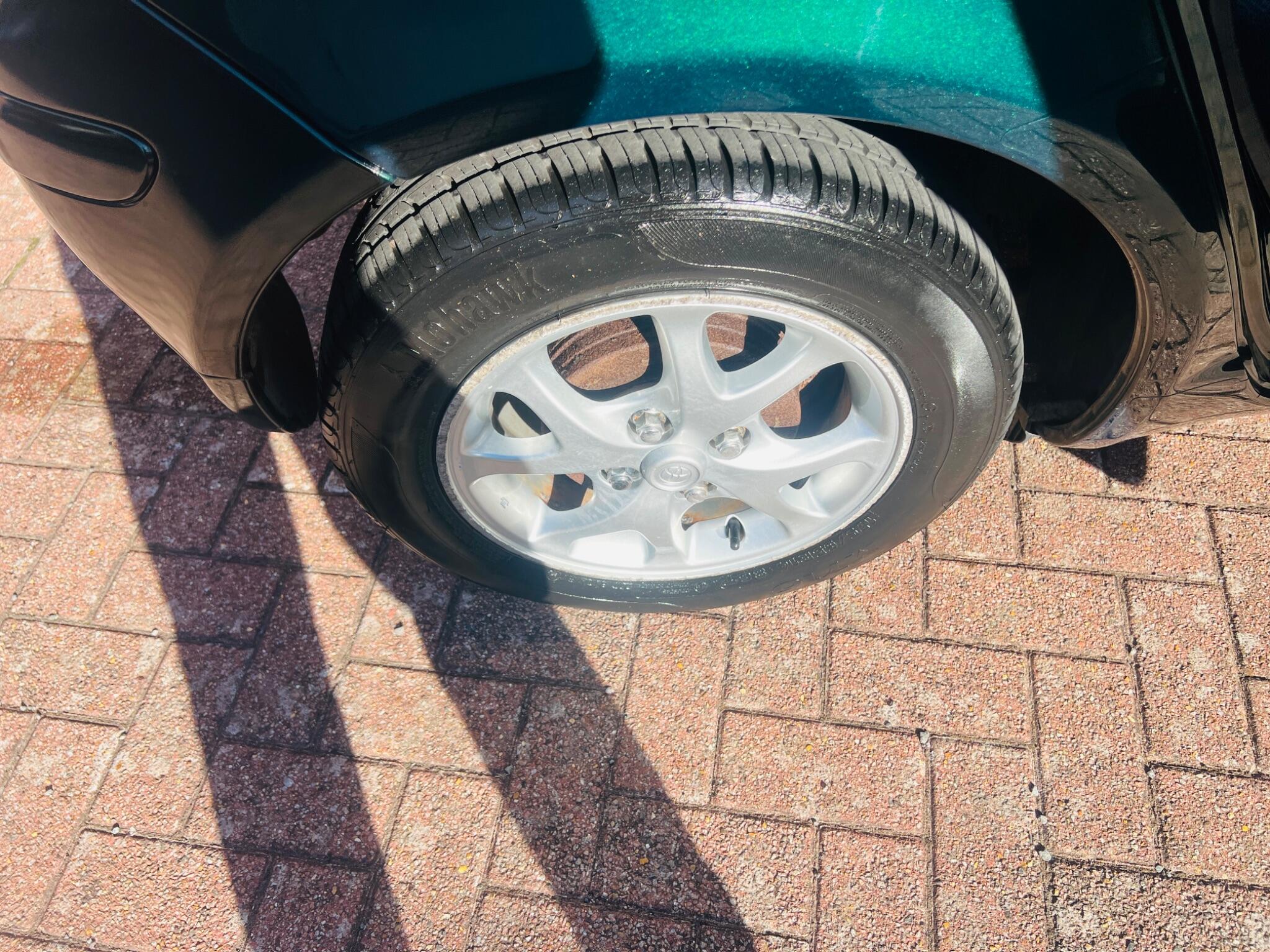 Toyota Yaris view 38