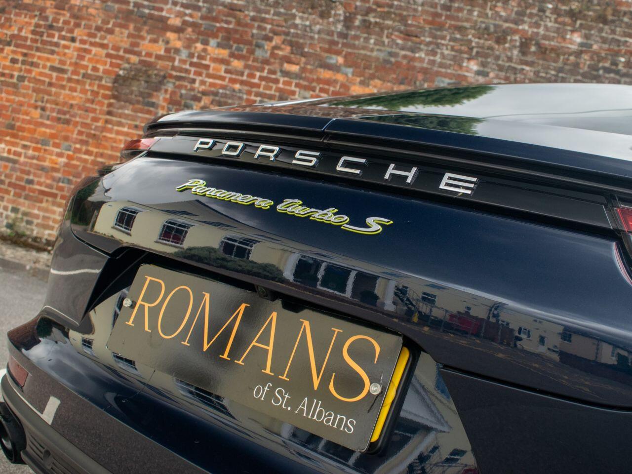 Porsche Panamera view 33