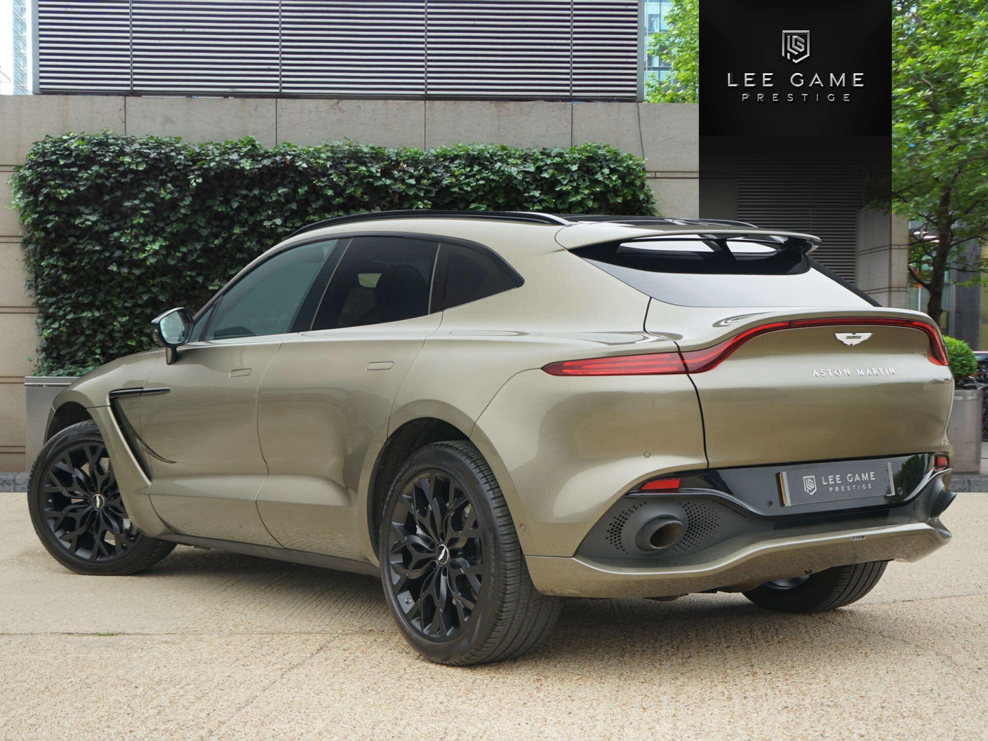 Aston Martin DBX view 8