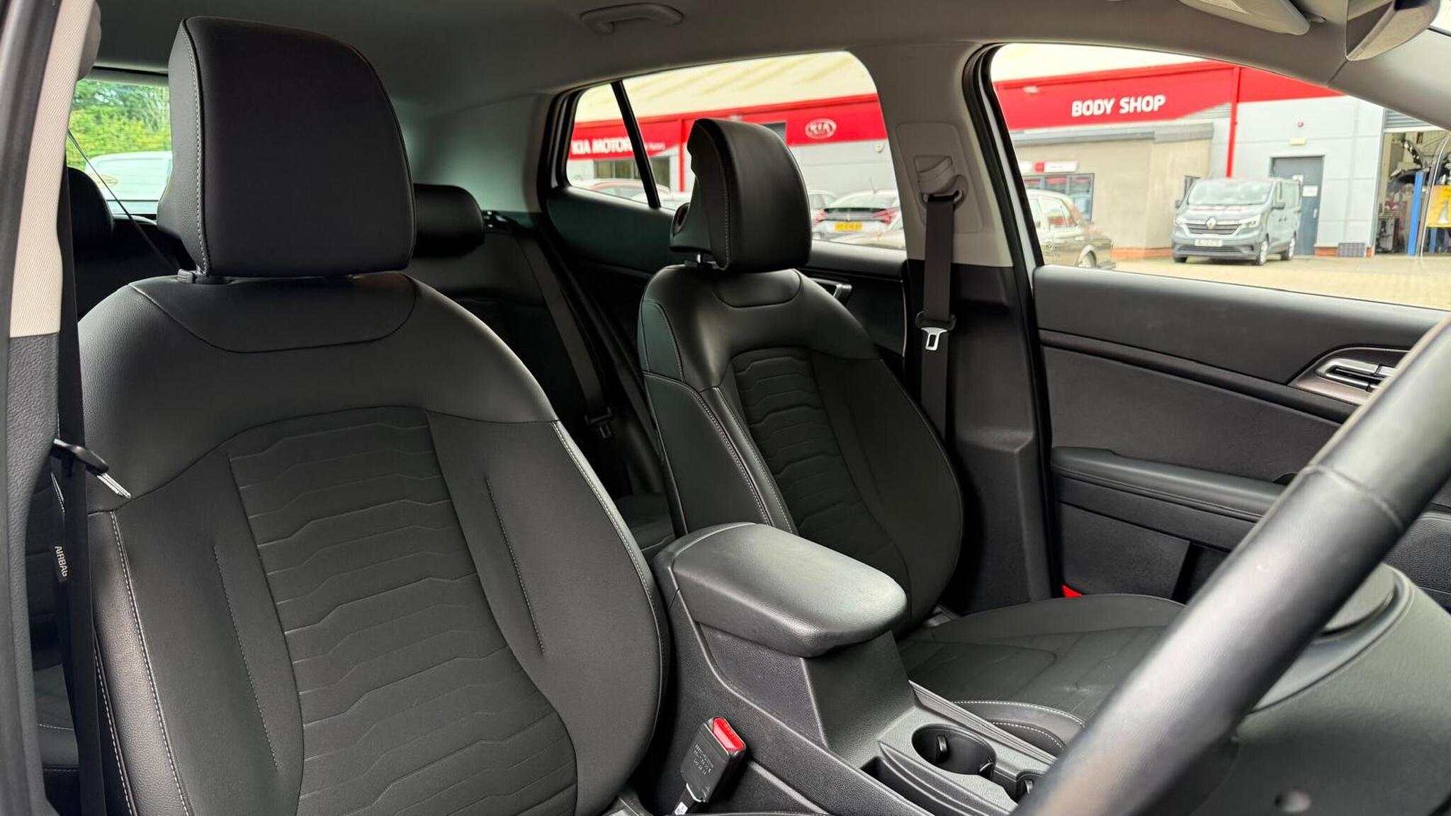 Kia Sportage view 23