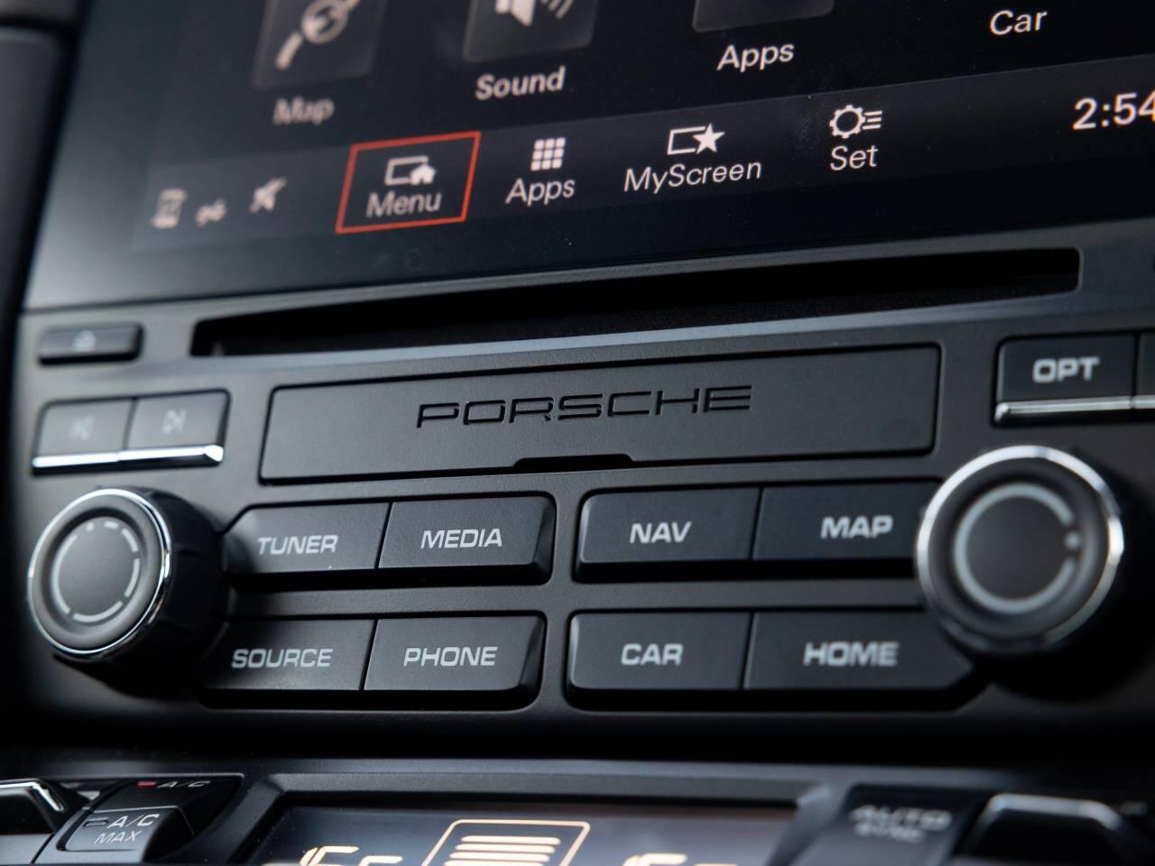 Porsche Cayman view 58