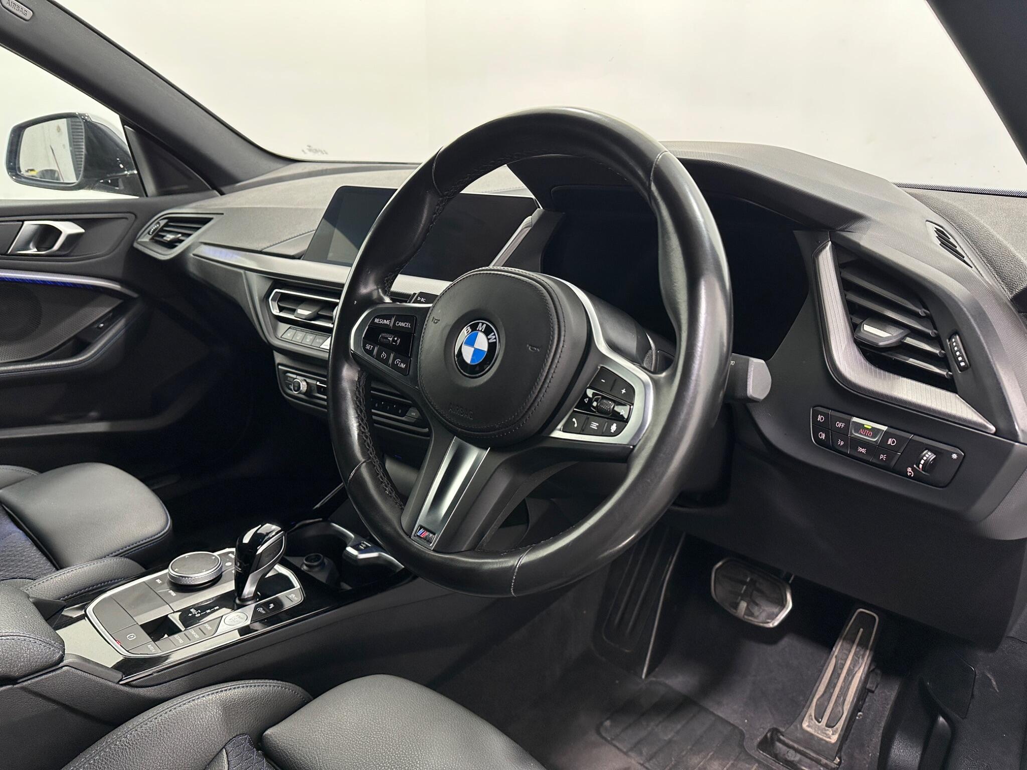BMW 2 Series view 11