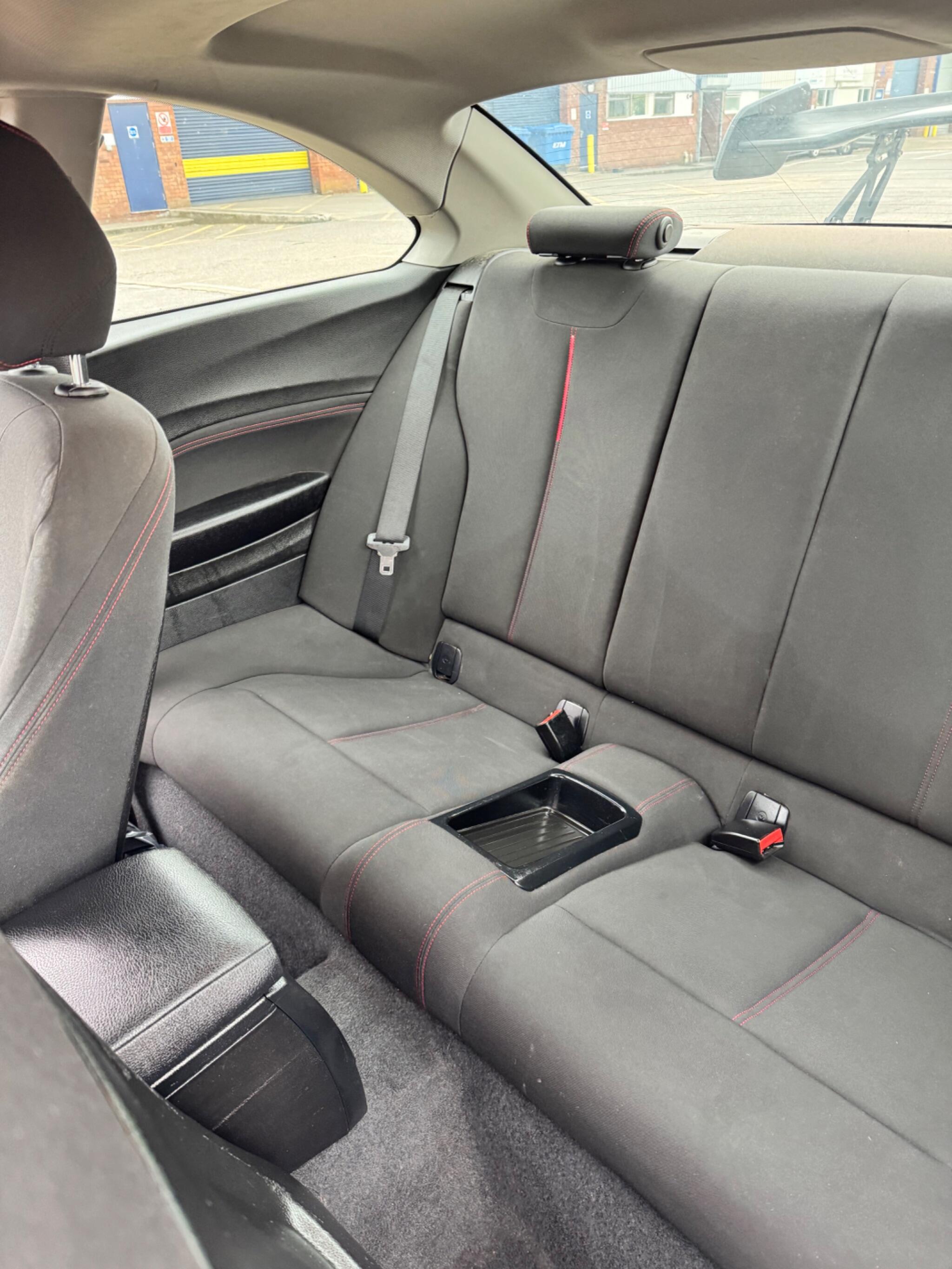 BMW 2 Series view 31