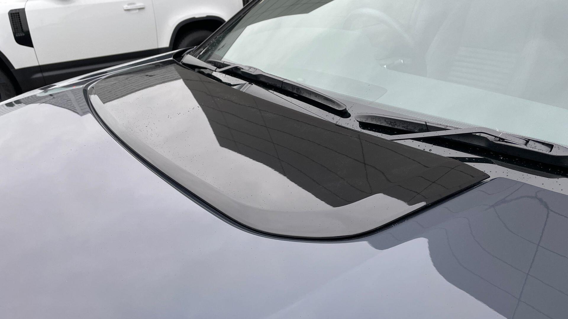 Land Rover Discovery Sport view 20