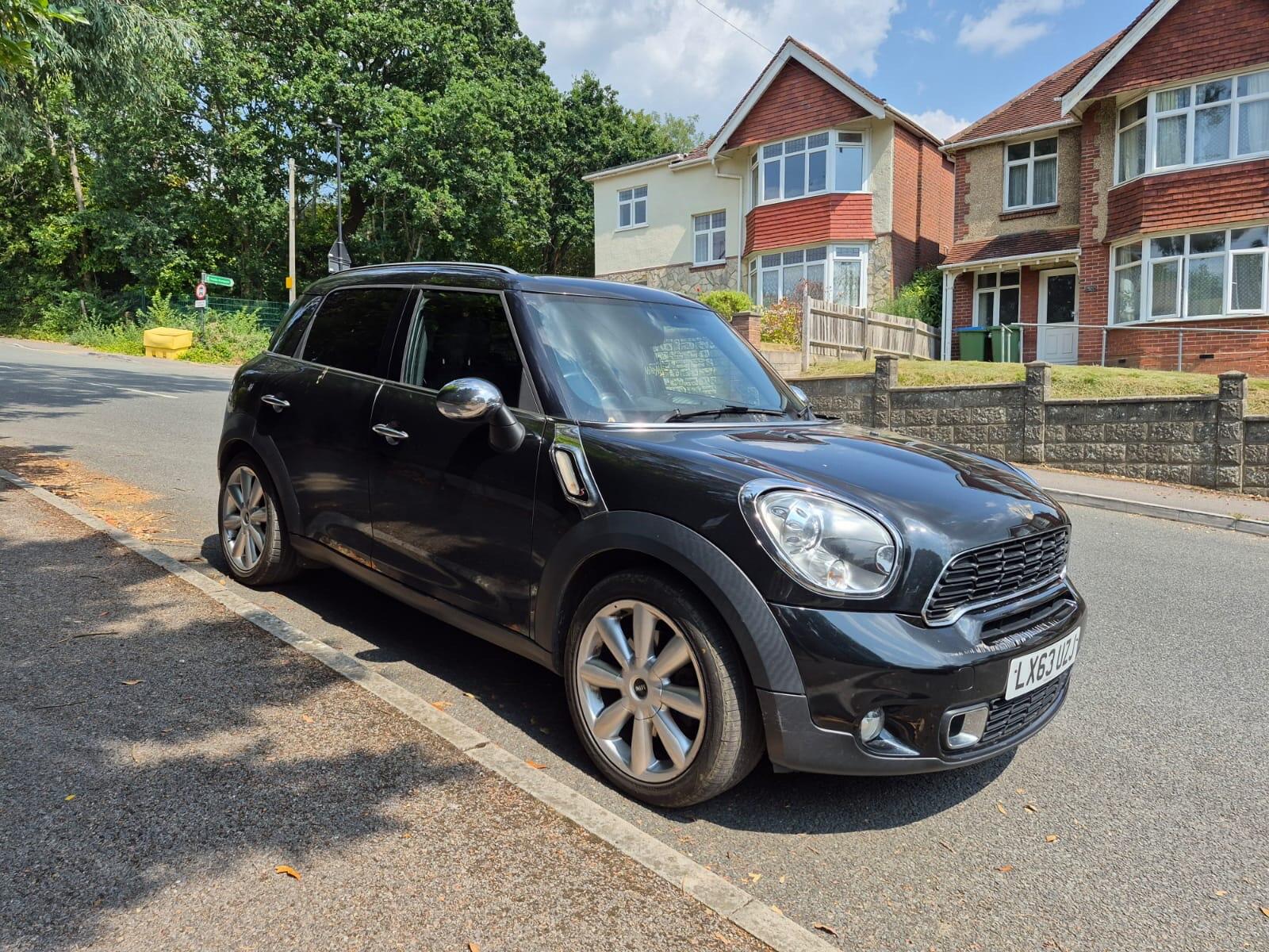 Mini Countryman main image