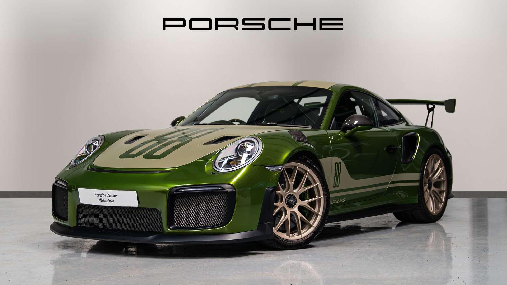 Porsche 911 view 2