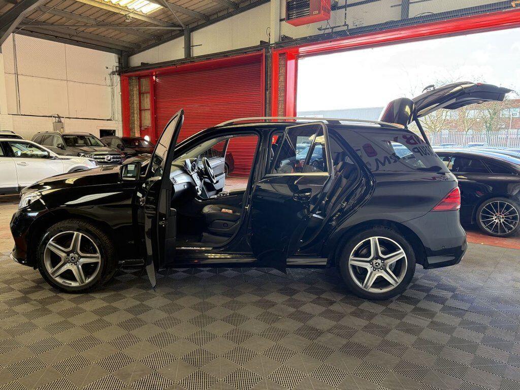 Mercedes-Benz Gle view 13