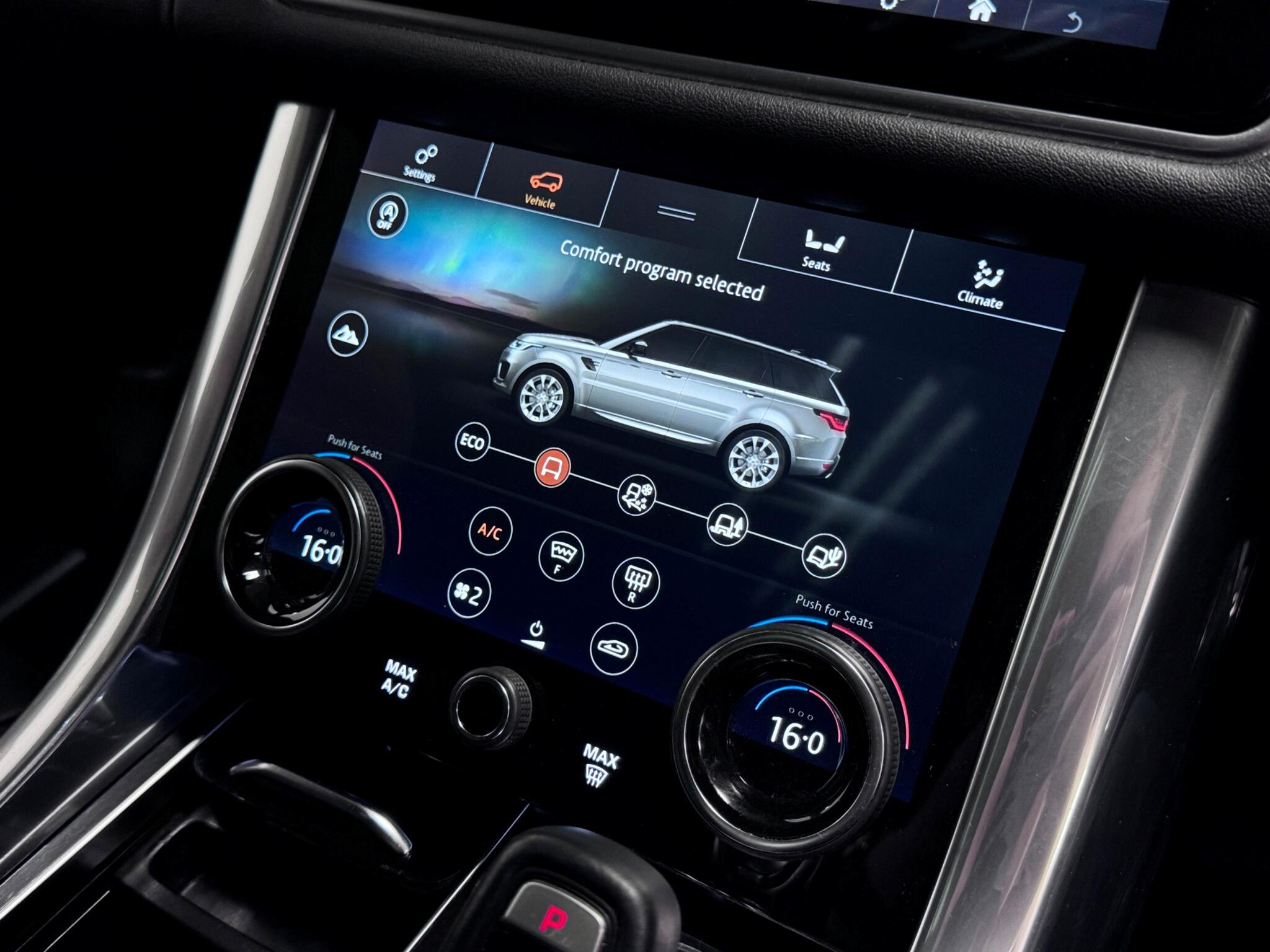 Land Rover Range Rover Sport view 42