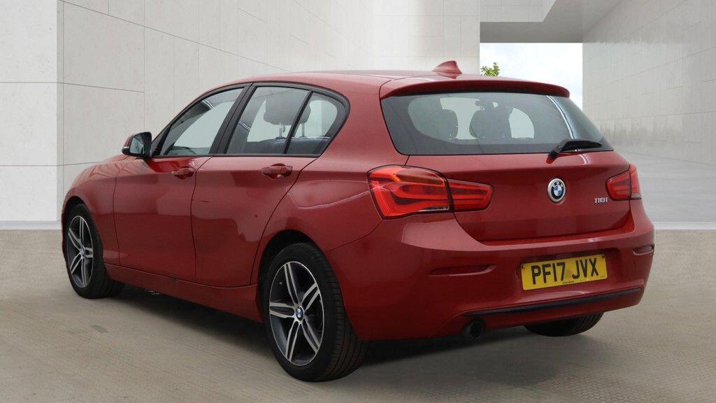 BMW 1 Series view 3