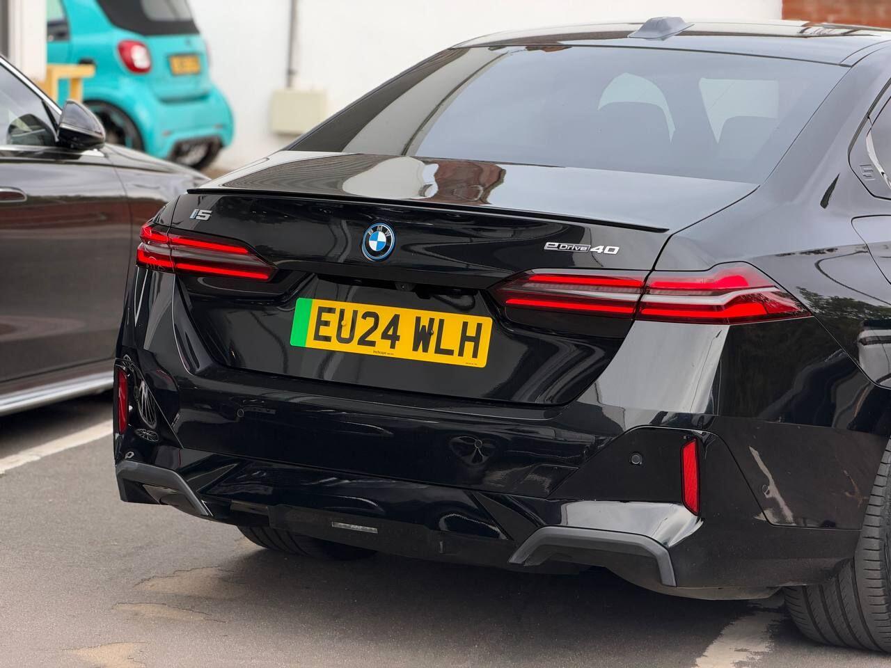 BMW i5 view 74