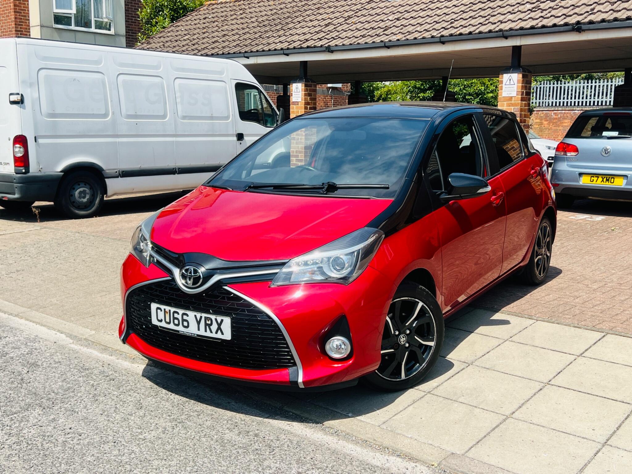 Toyota Yaris view 2