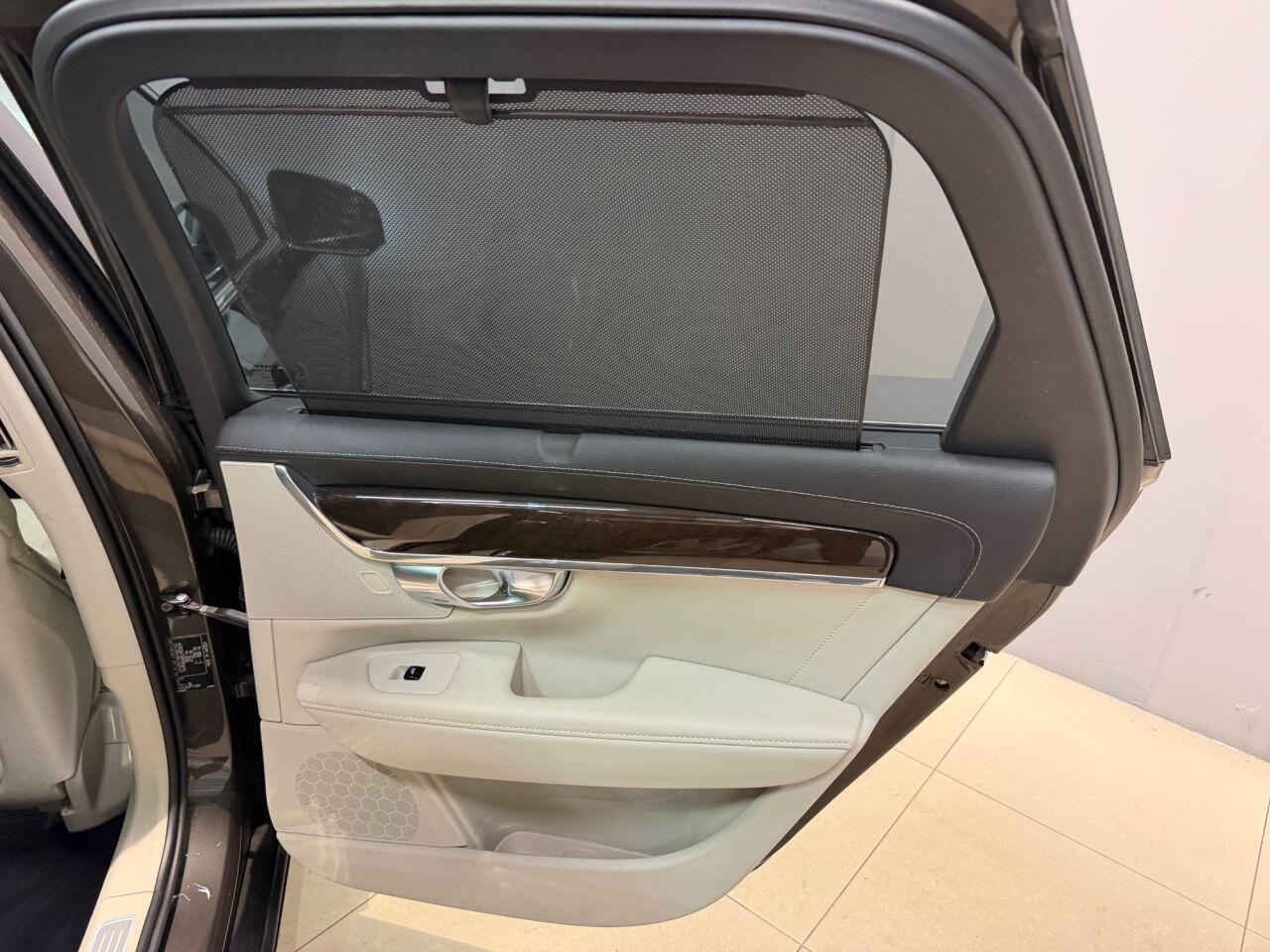 Volvo V90 view 32