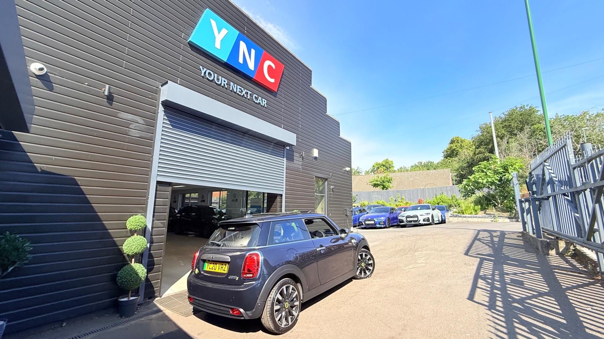 MINI Hatch view 66