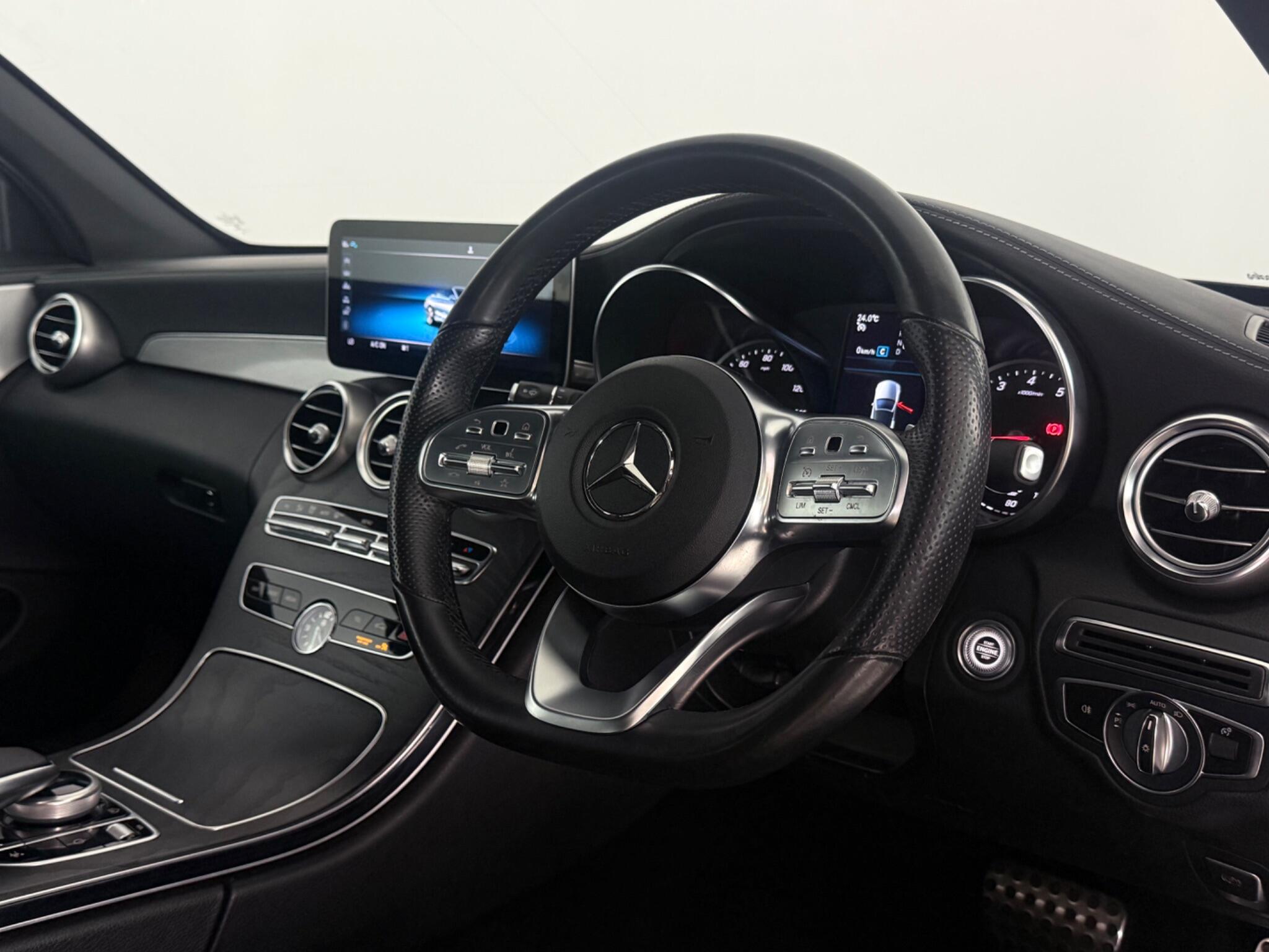 Mercedes-Benz C-Class view 3