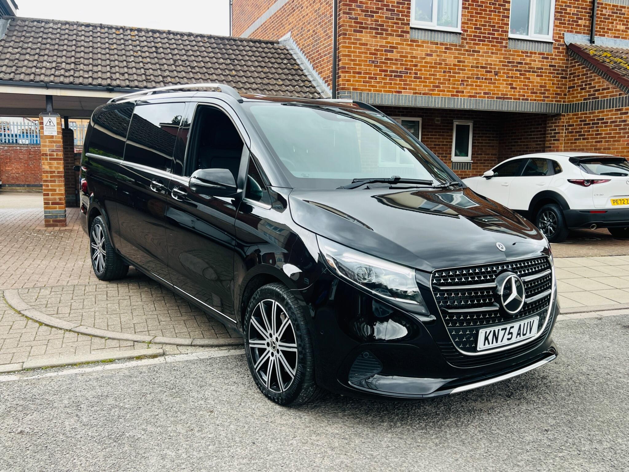 Mercedes-Benz V Class view 8