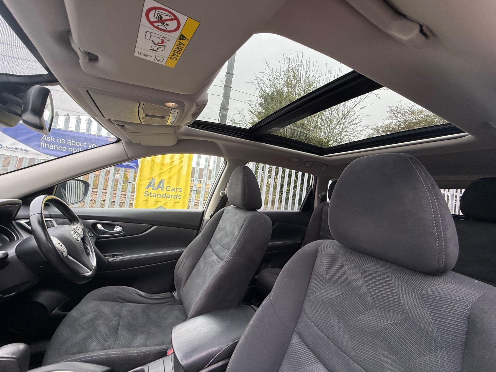 2017 Nissan X-Trail image 40