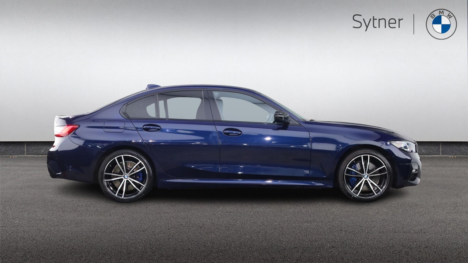 BMW 3 Series view 3