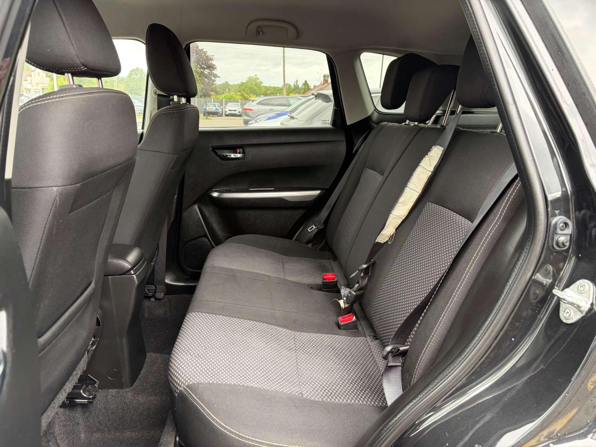 Suzuki Vitara view 20