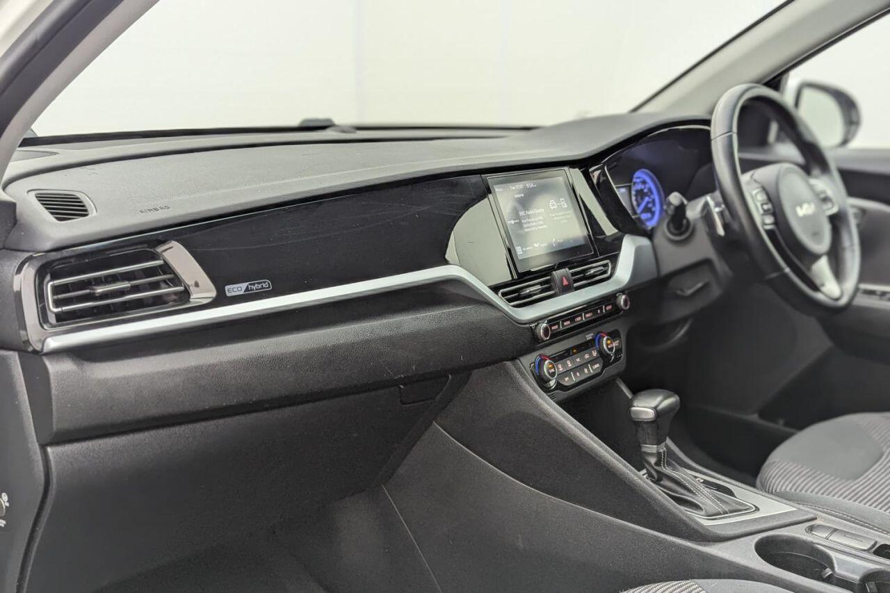 Kia Niro view 22