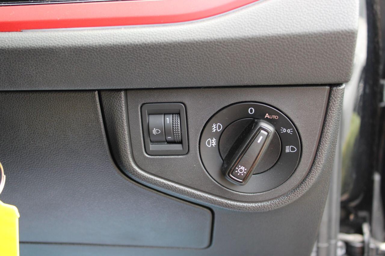 Volkswagen Polo view 42