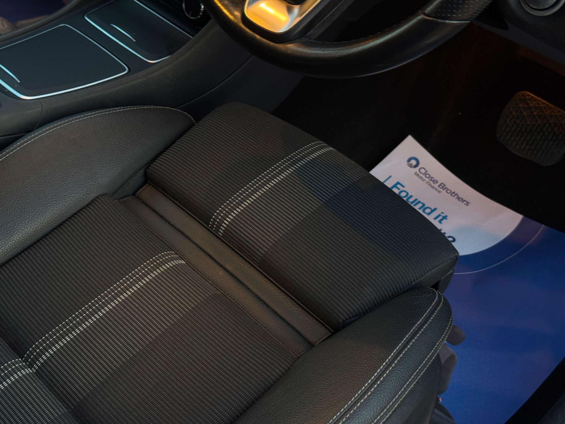 Mercedes-Benz Gla view 20