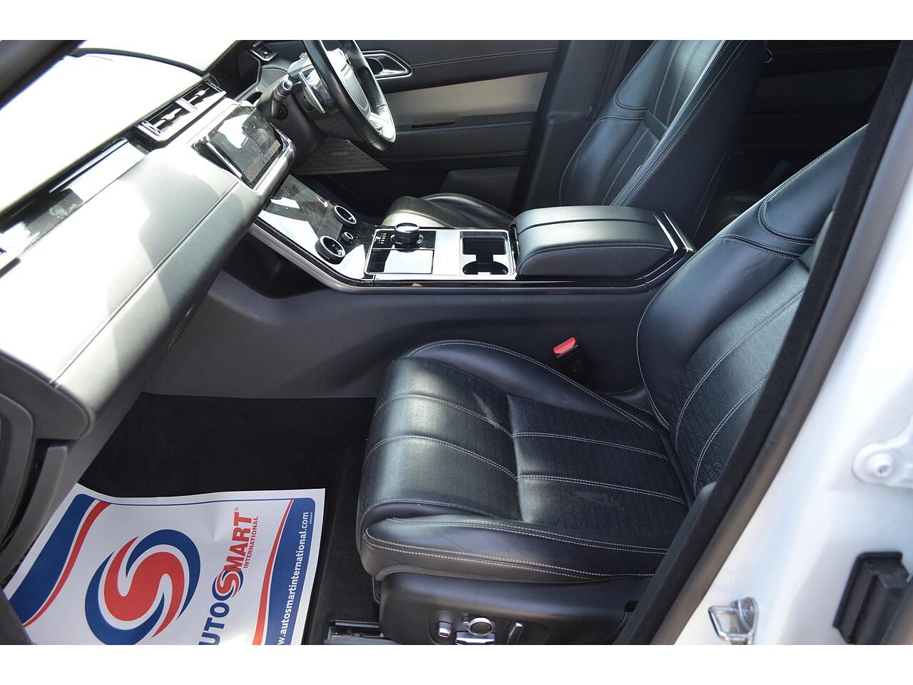 Land Rover Range Rover Velar view 21