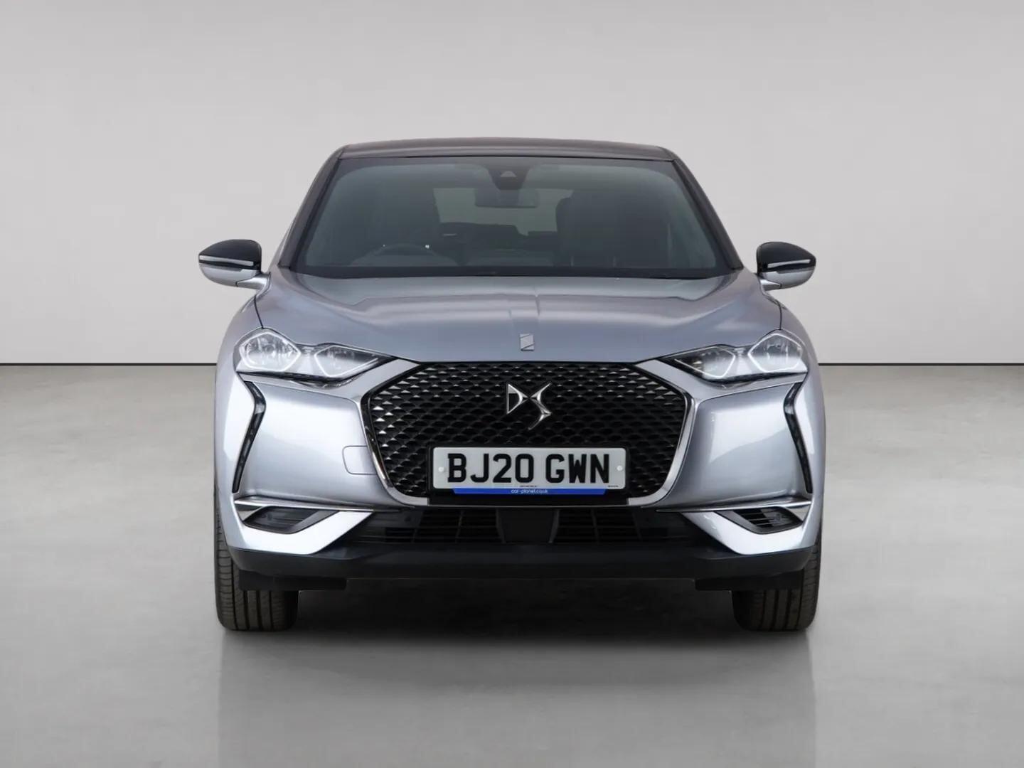 DS Automobiles DS 3 Crossback view 4