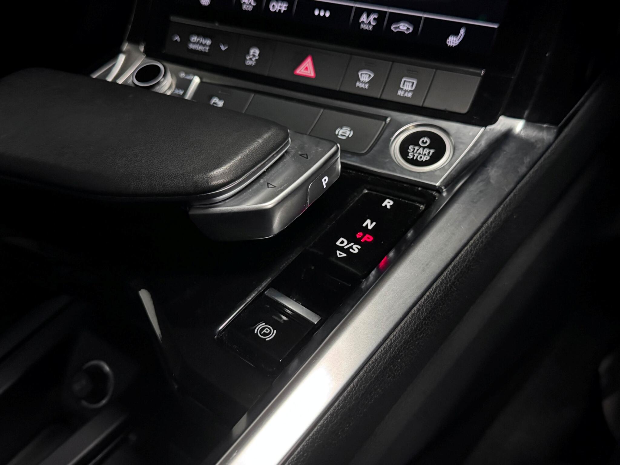 Audi E-Tron view 38