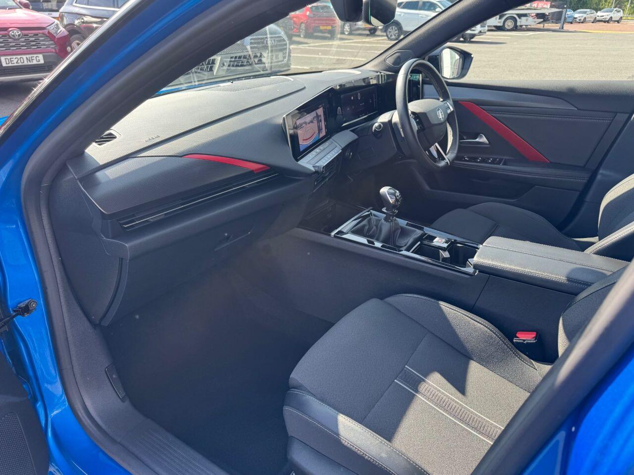 Vauxhall Astra view 16
