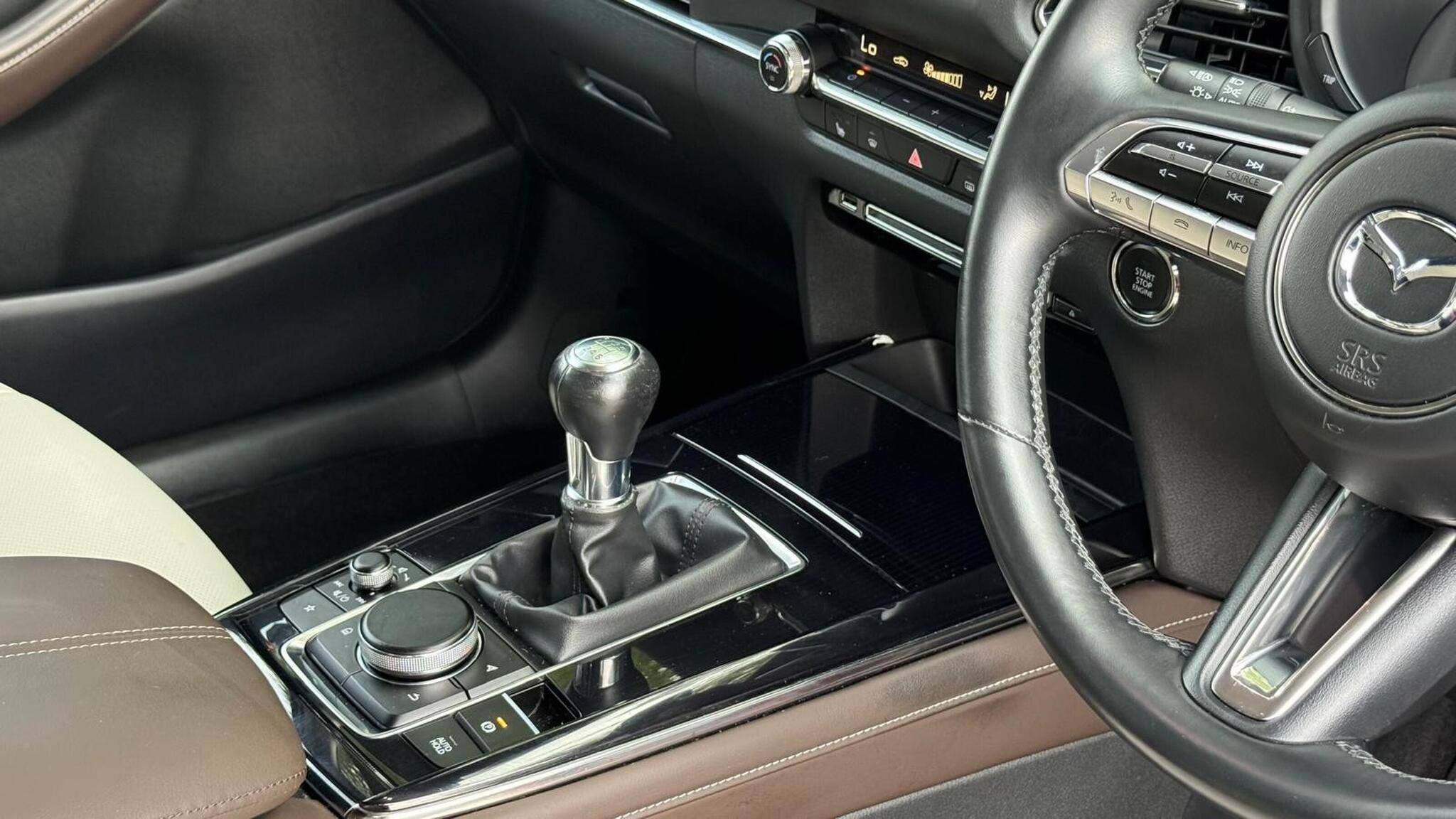 Mazda E-Skyactiv view 21