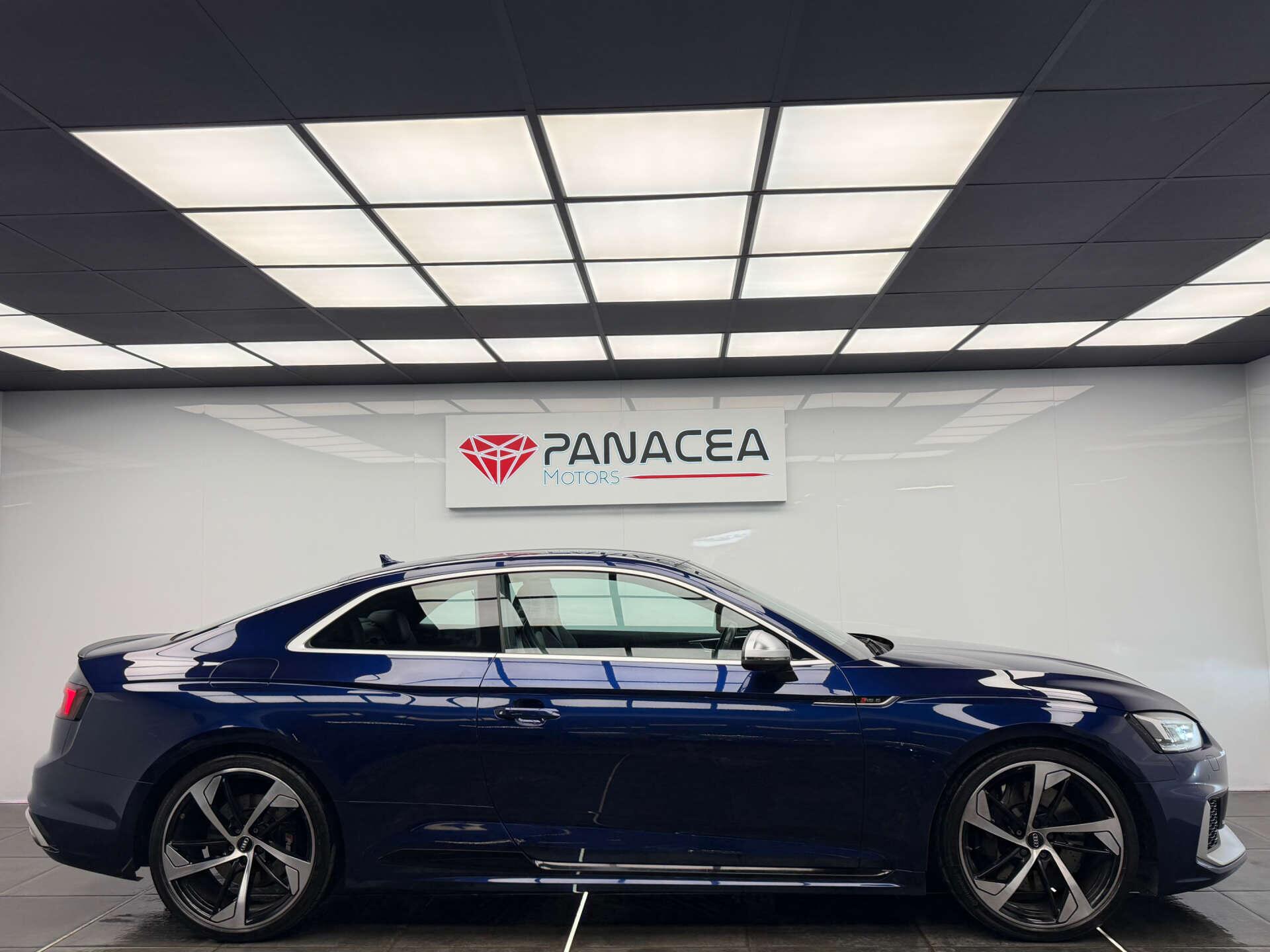 Audi RS5 view 21
