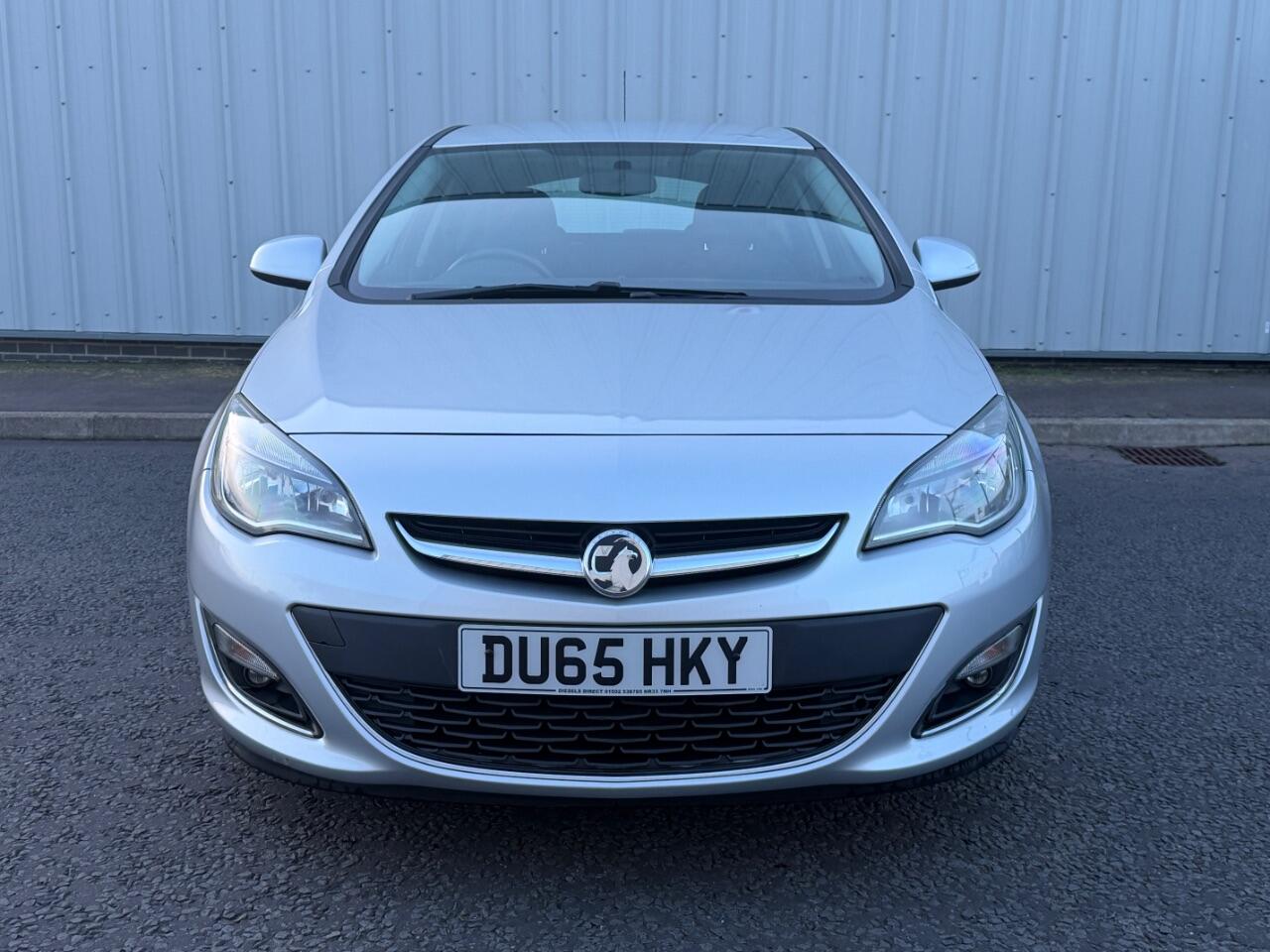Vauxhall Astra view 5