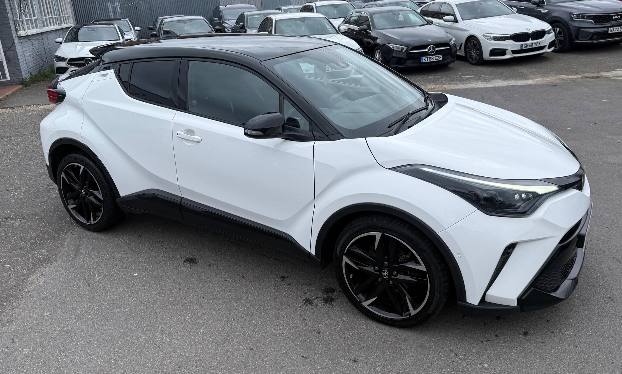 Toyota C-HR view 6