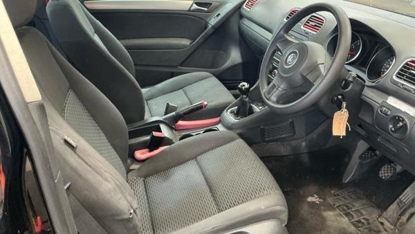 Volkswagen Golf view 12