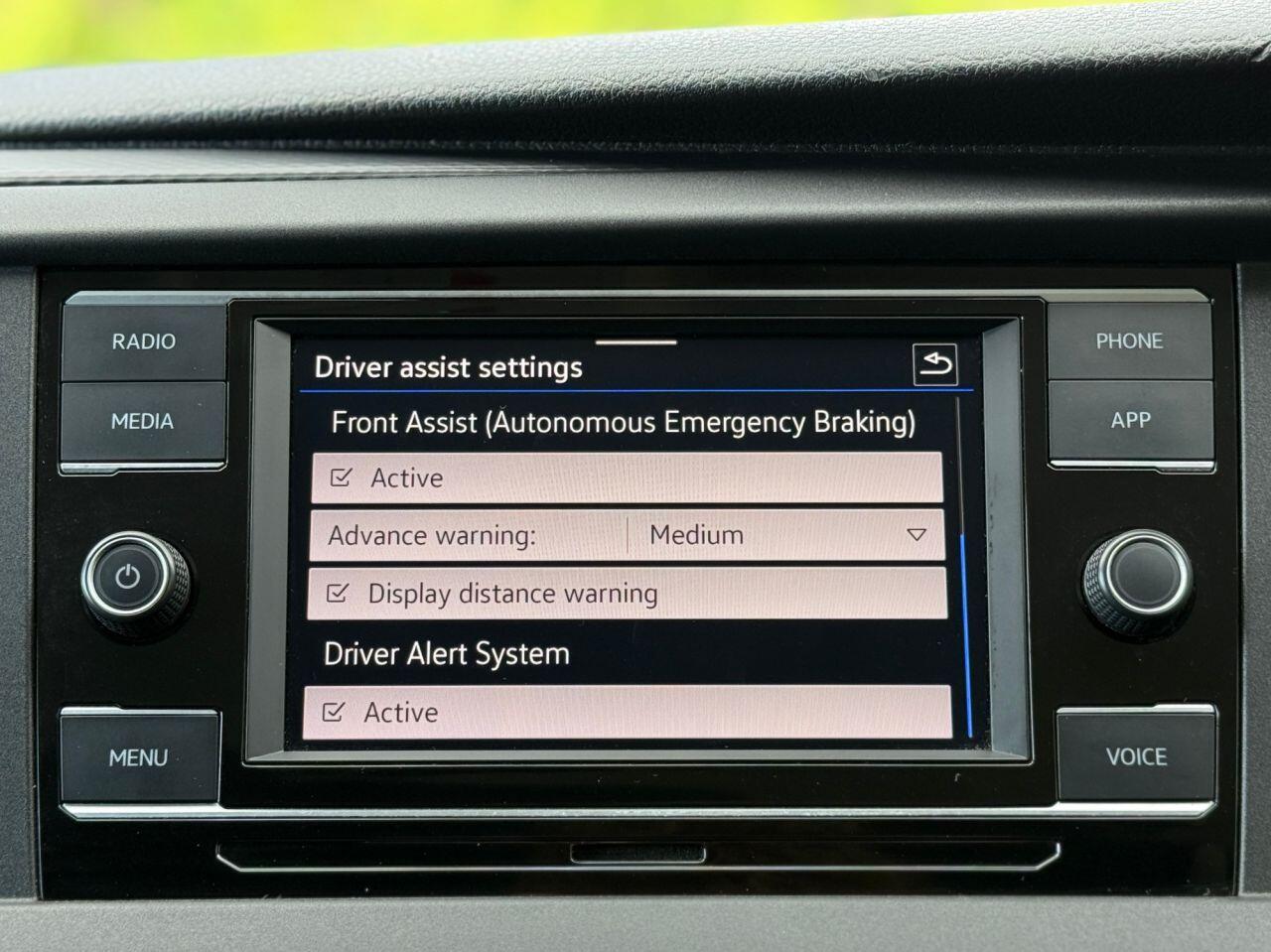 Volkswagen Transporter view 26