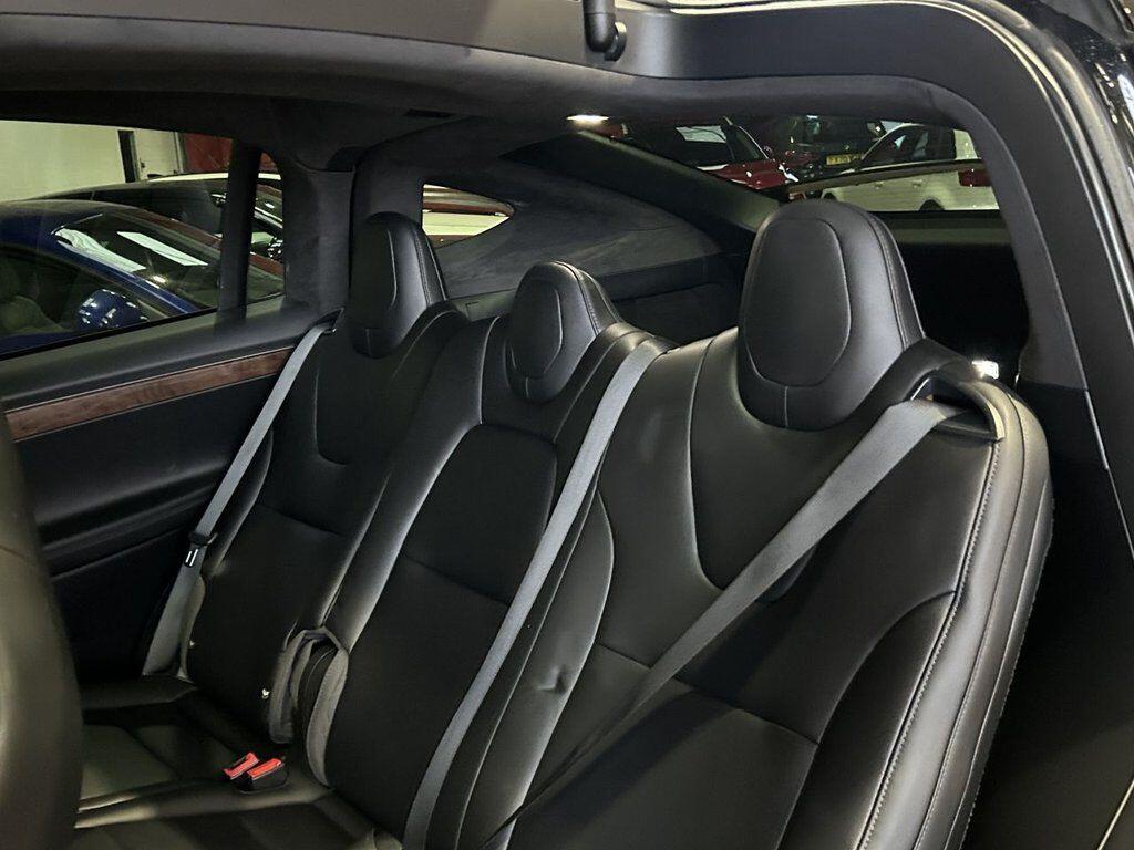 Tesla Model X view 59