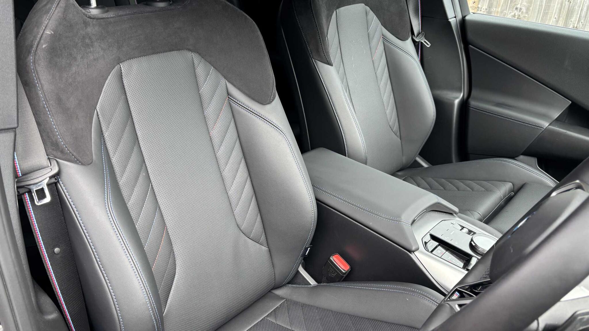 BMW X3 view 12
