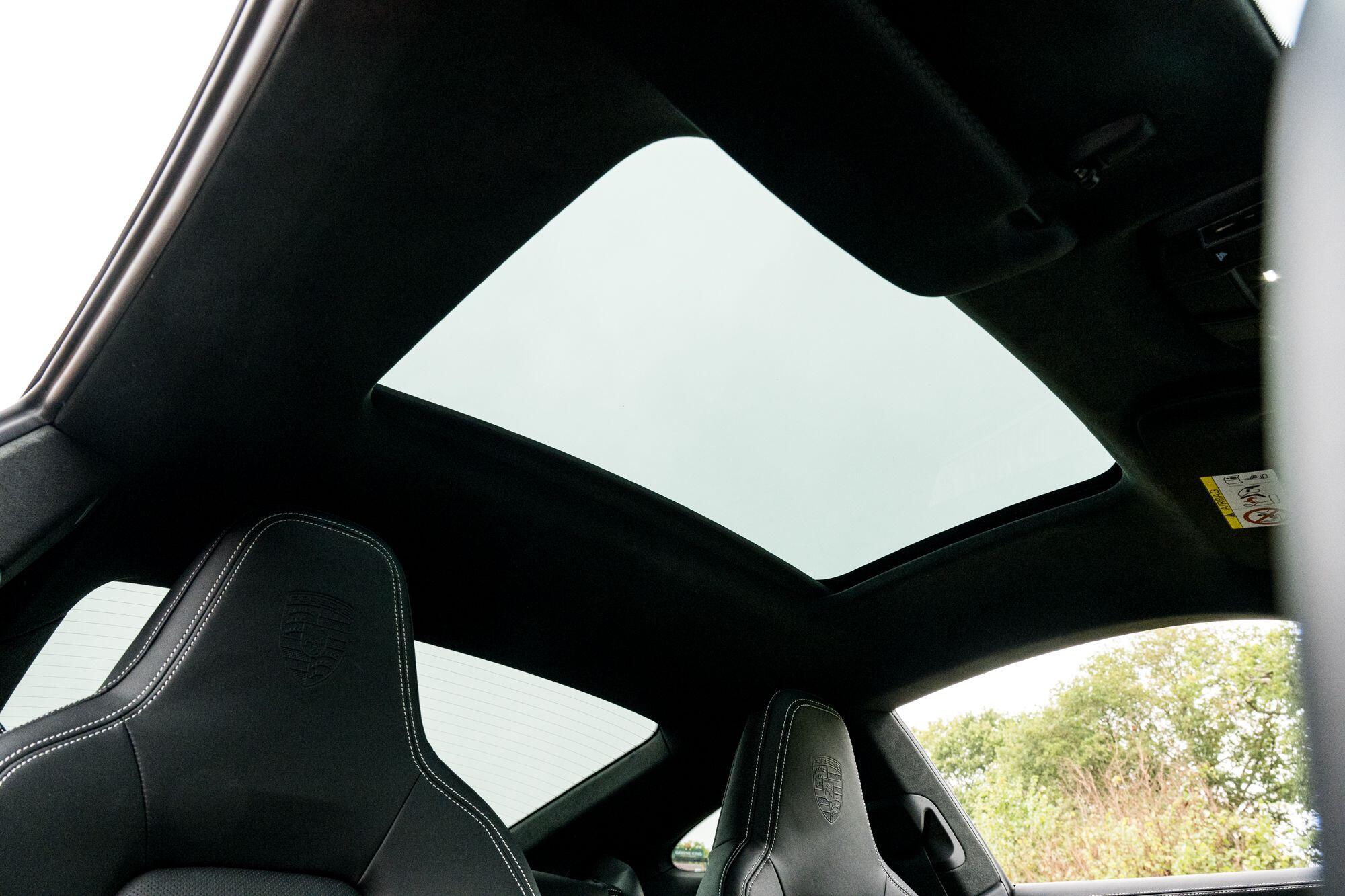 Porsche 911 view 61