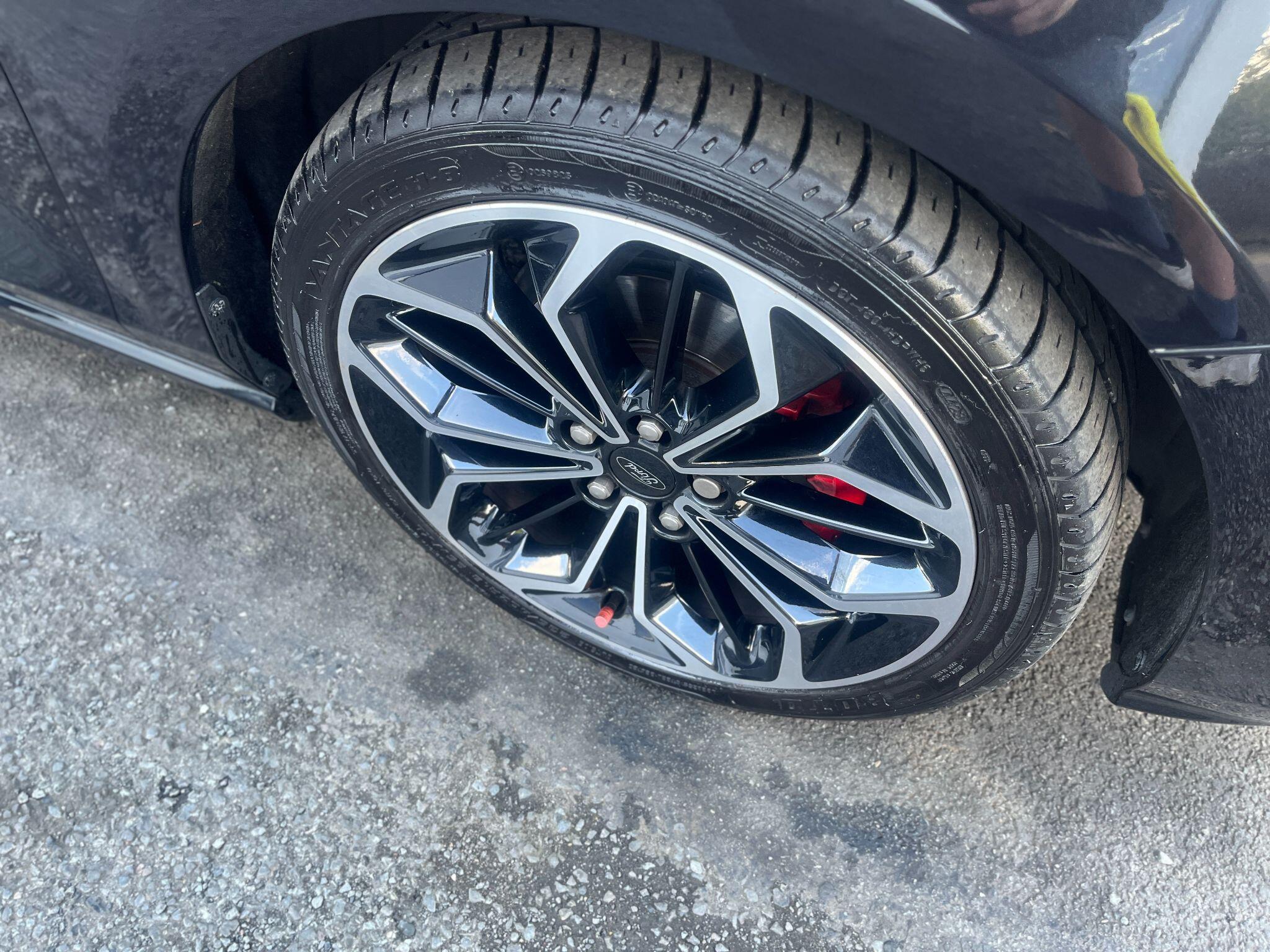 Ford Focus view 14