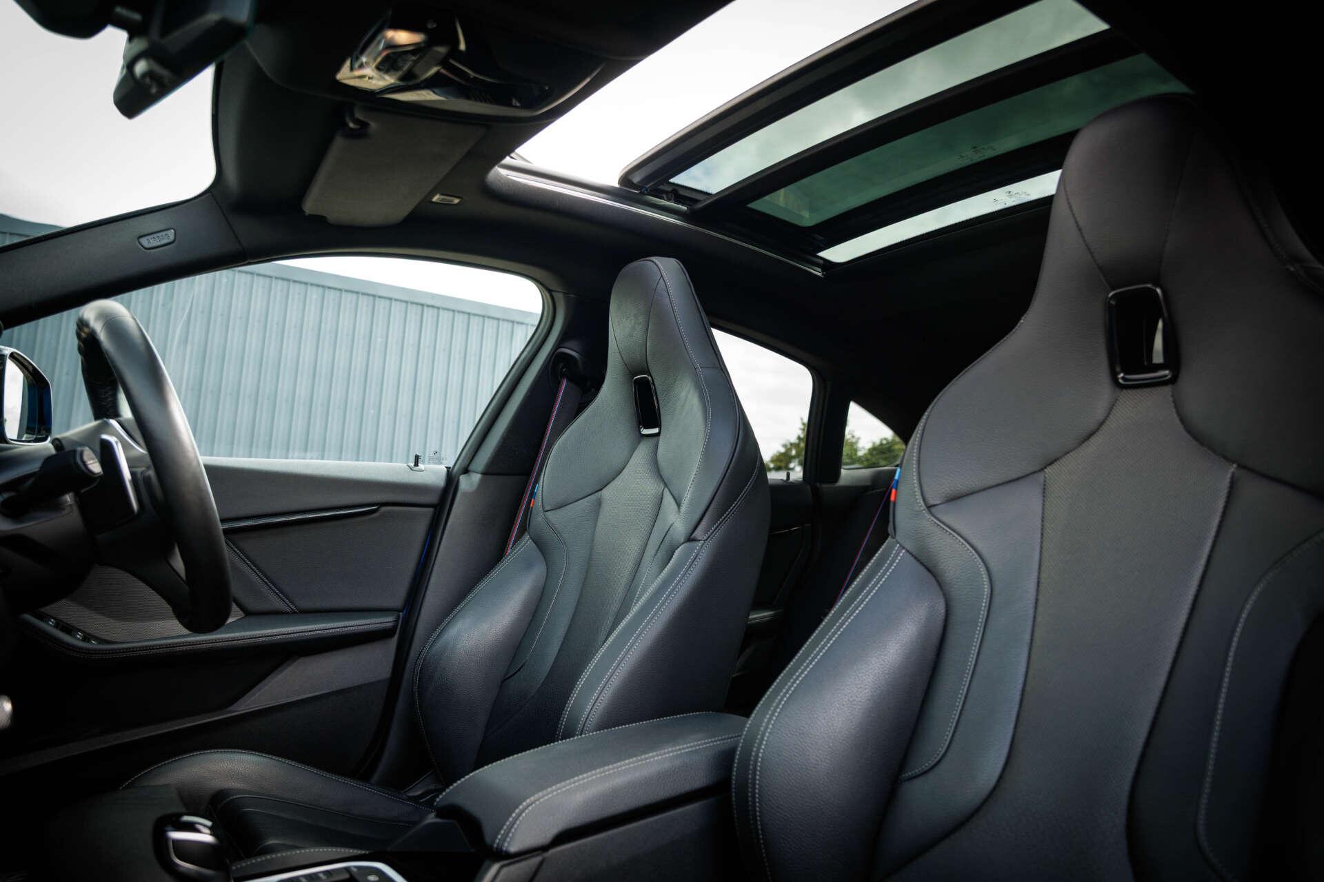 BMW 2 Series view 35