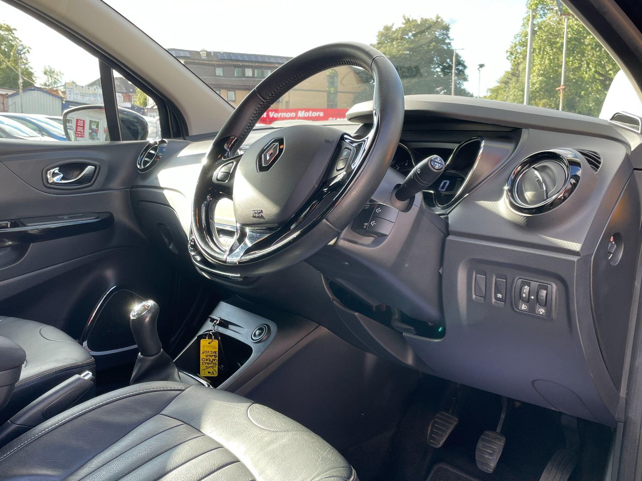 Renault Captur view 19