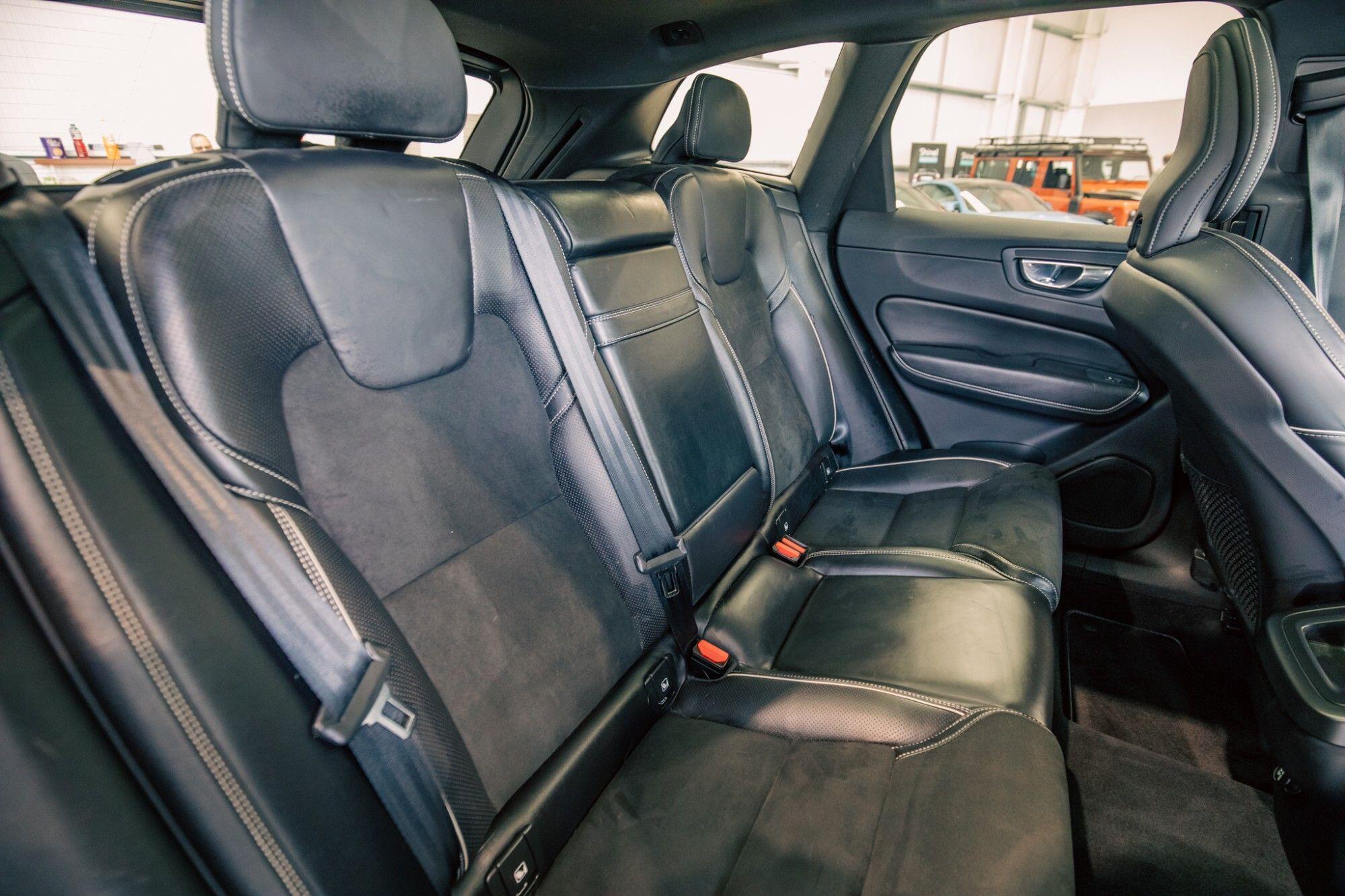 Volvo XC60 view 10