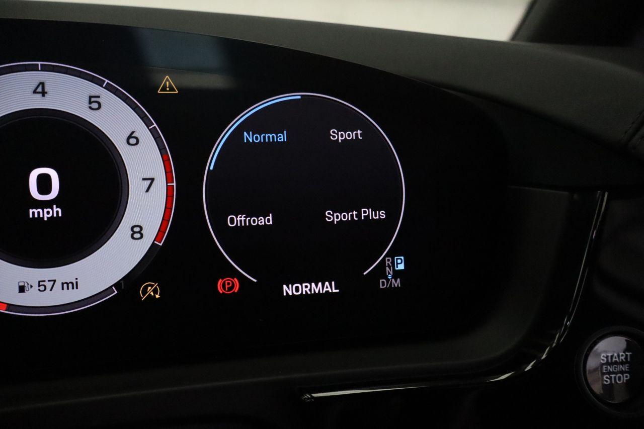 Porsche Cayenne view 25